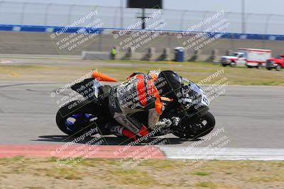 media/Mar-19-2022-Fastrack Riders (Sat) [[4e7522d738]]/Level 5 Race/Turn 9 Inside/